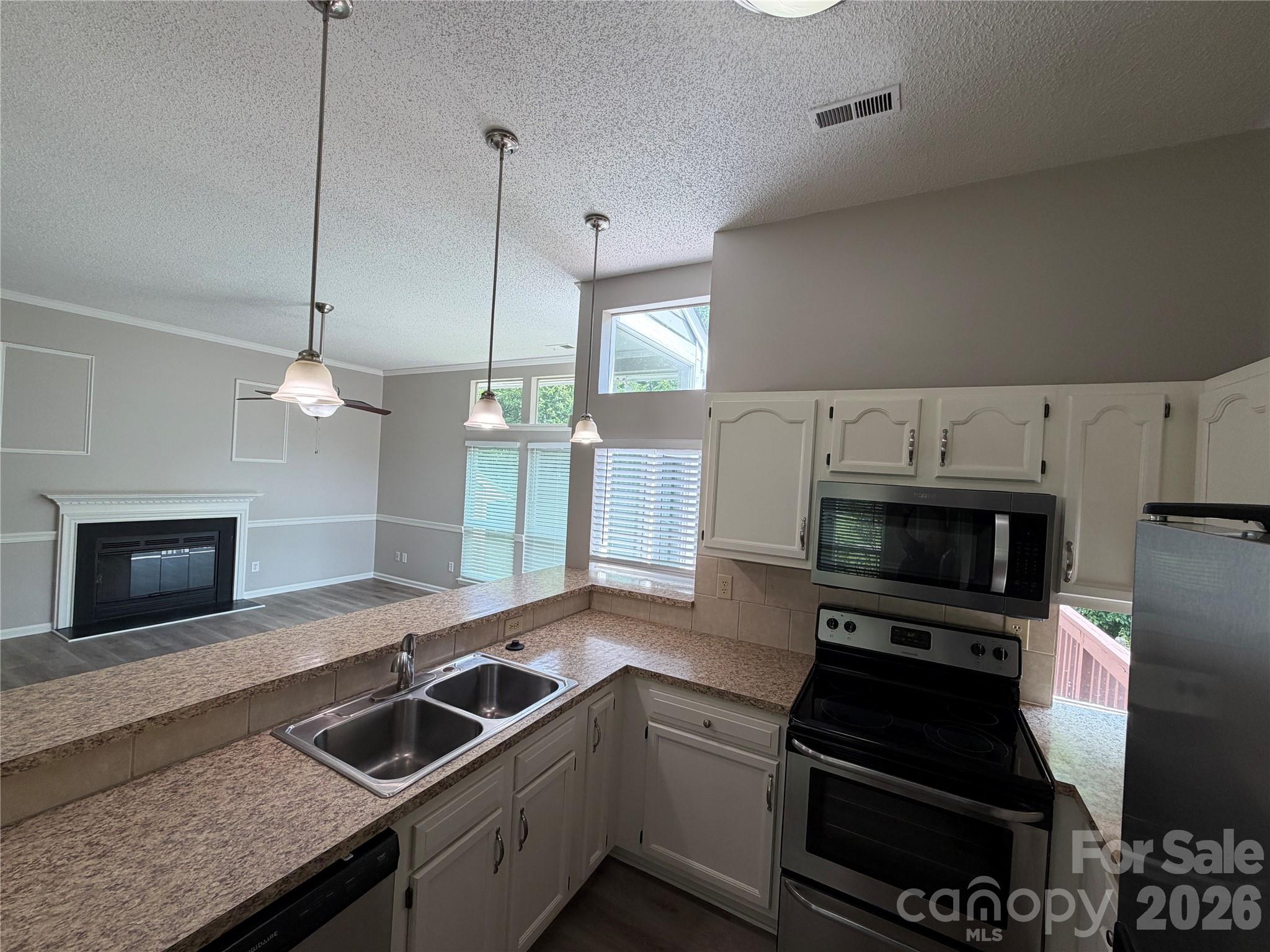3323 Chistow Road Matthews, NC 28105 - Photo 8 of 17