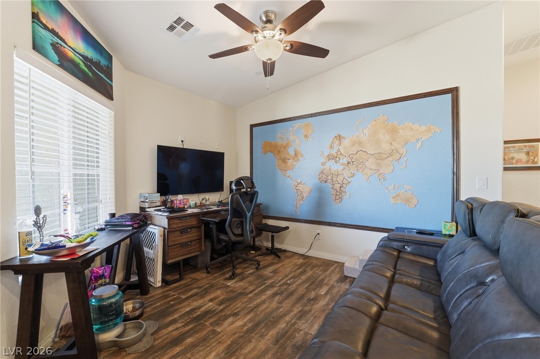 107 Mauve Street Henderson, NV 89012 - Photo 4 of 34