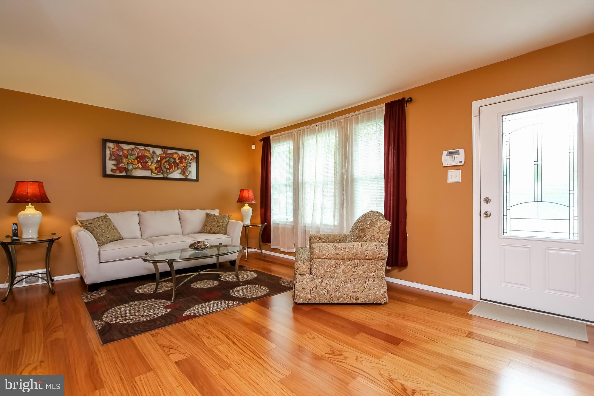 212 Highfalcon Road Reisterstown, MD 21136 - Photo 2 of 30 Living Room