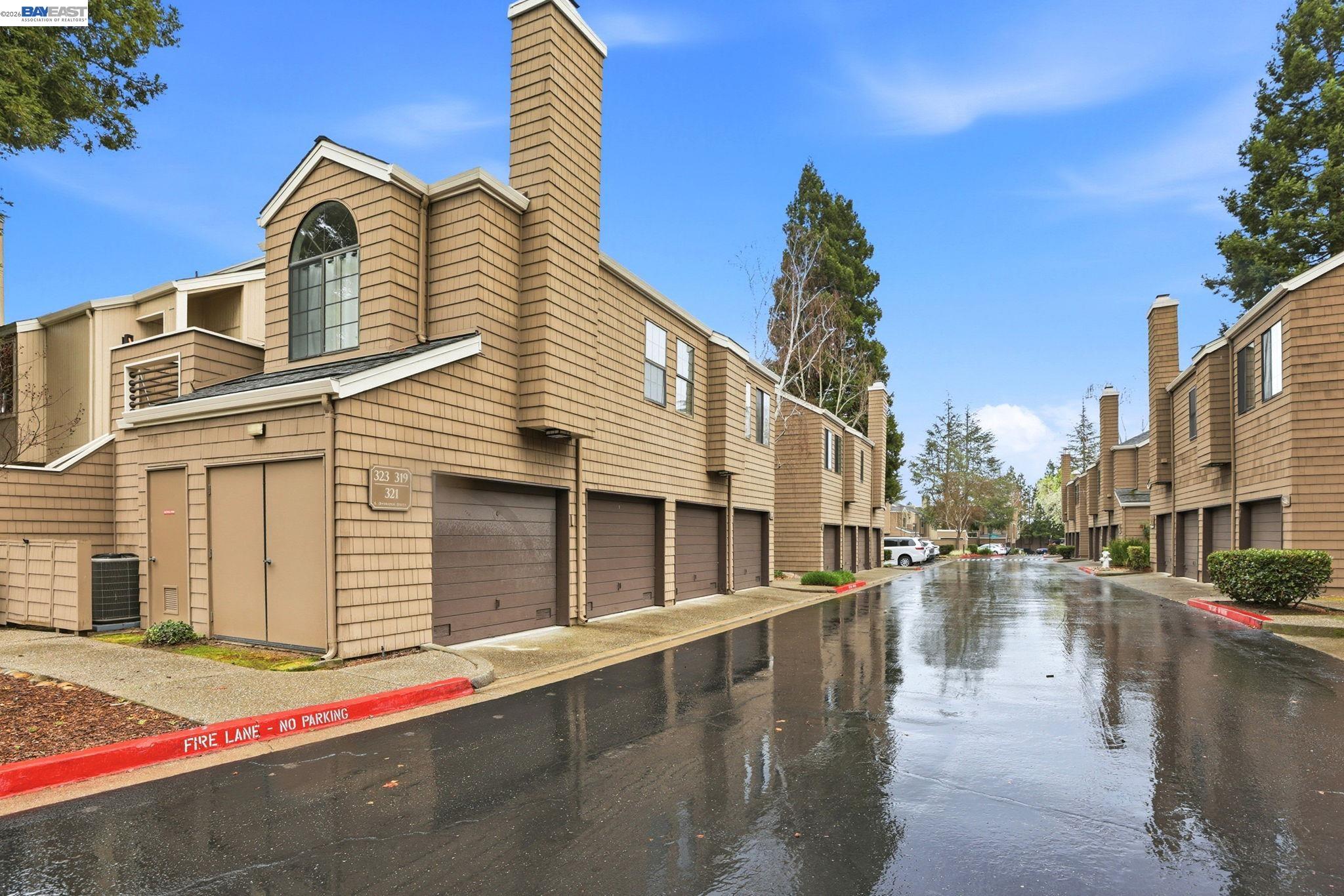 309 South Overlook Drive San Ramon, CA 94582 - Photo 24 of 29 a view of a large white building
