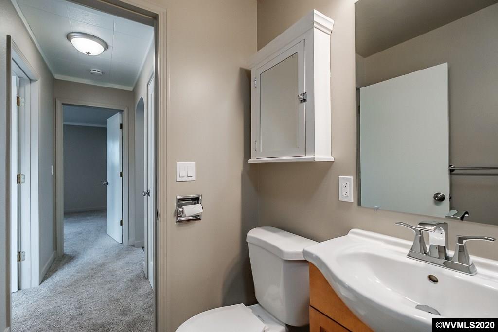 88 Walker Road Lebanon, OR 97355 - Photo 16 of 29 Gallery Image 16