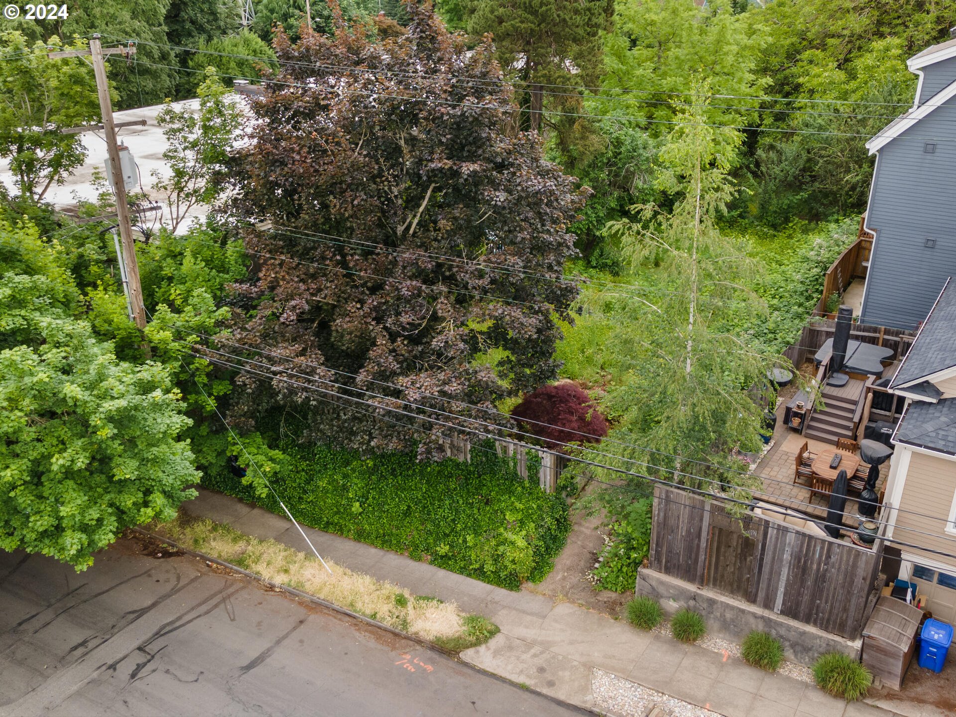 527 Southeast Spokane Street Portland, OR 97202 - Photo 13 of 38 Gallery Image 13