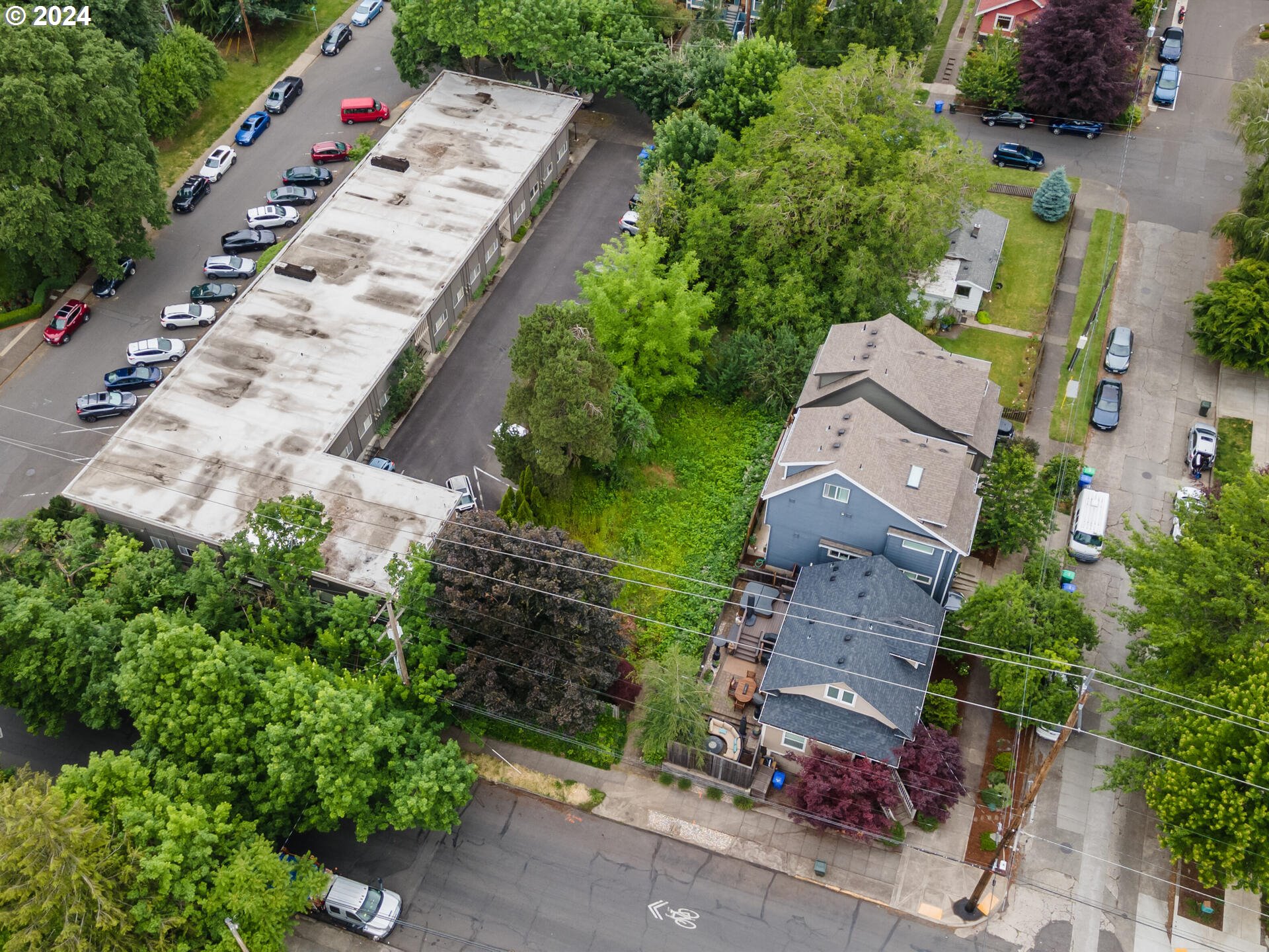 527 Southeast Spokane Street Portland, OR 97202 - Photo 16 of 38 Gallery Image 16