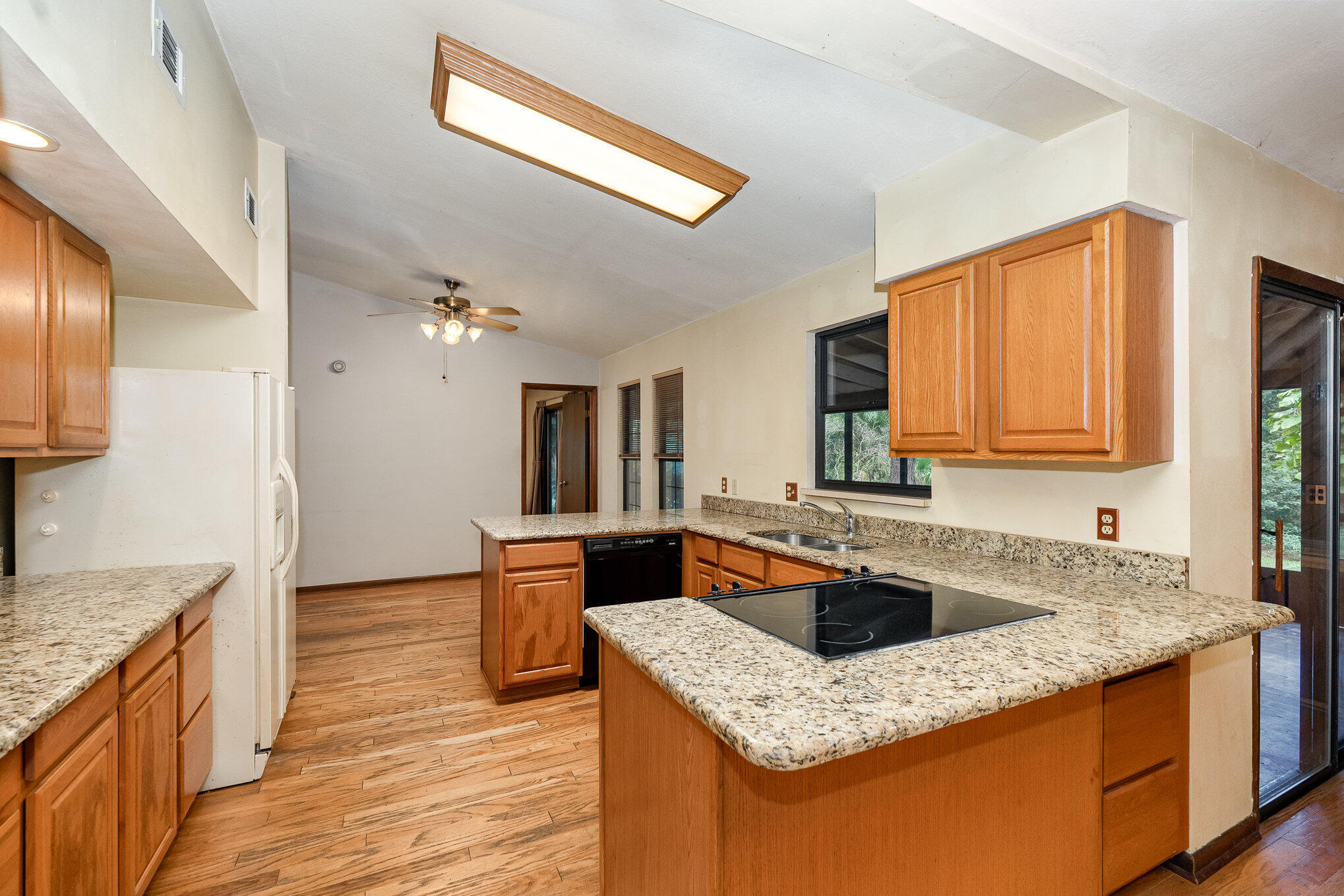 6805 Spring Street Cocoa, FL 32927 - Photo 4 of 23 014_dsc00033-edit