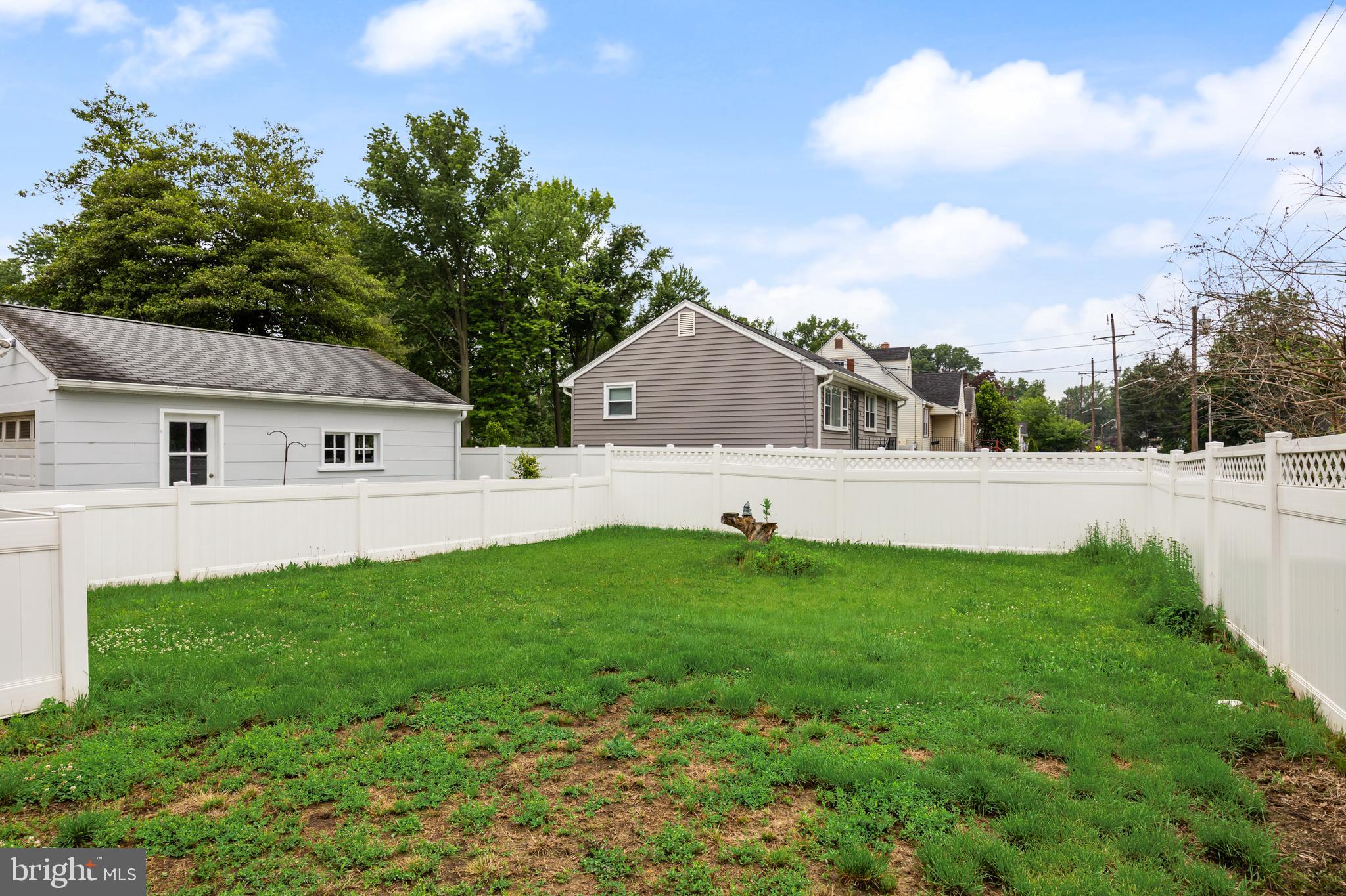 304 South Forklanding Road Maple Shade, NJ 08052 - Photo 23 of 29 a view of house with backyard and garden