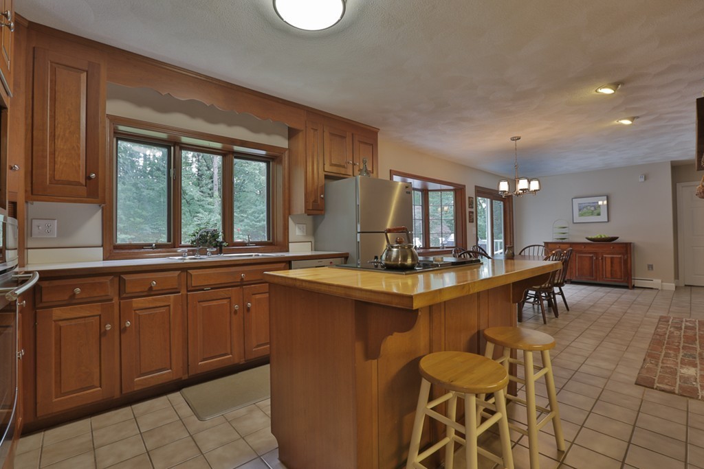 53 Highland Road Boxford, MA 01921 - Photo 7 of 30