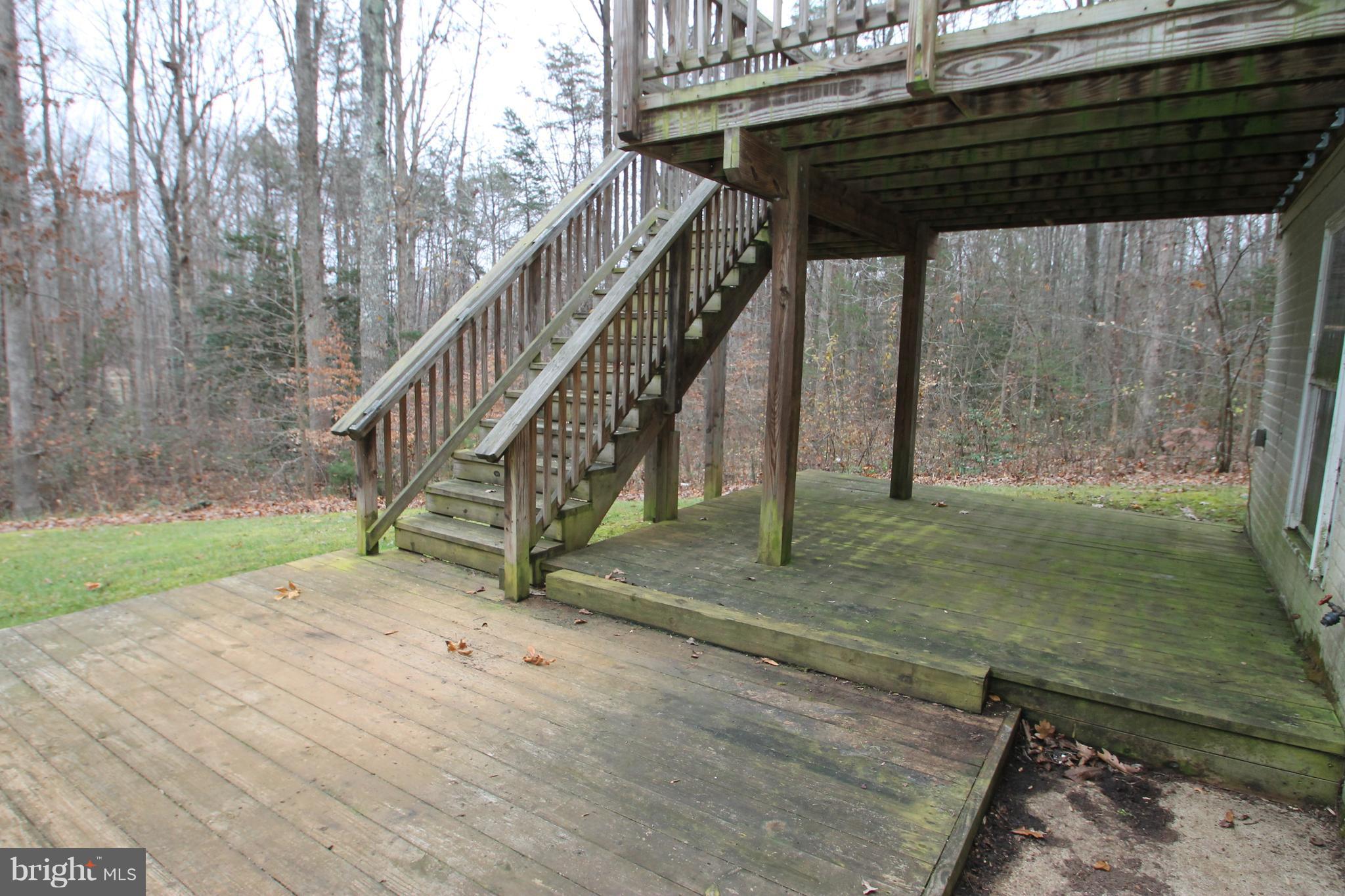 120 Lone Oak Road Partlow, VA 22534 - Photo 24 of 26 Platform Deck off basement walk-out