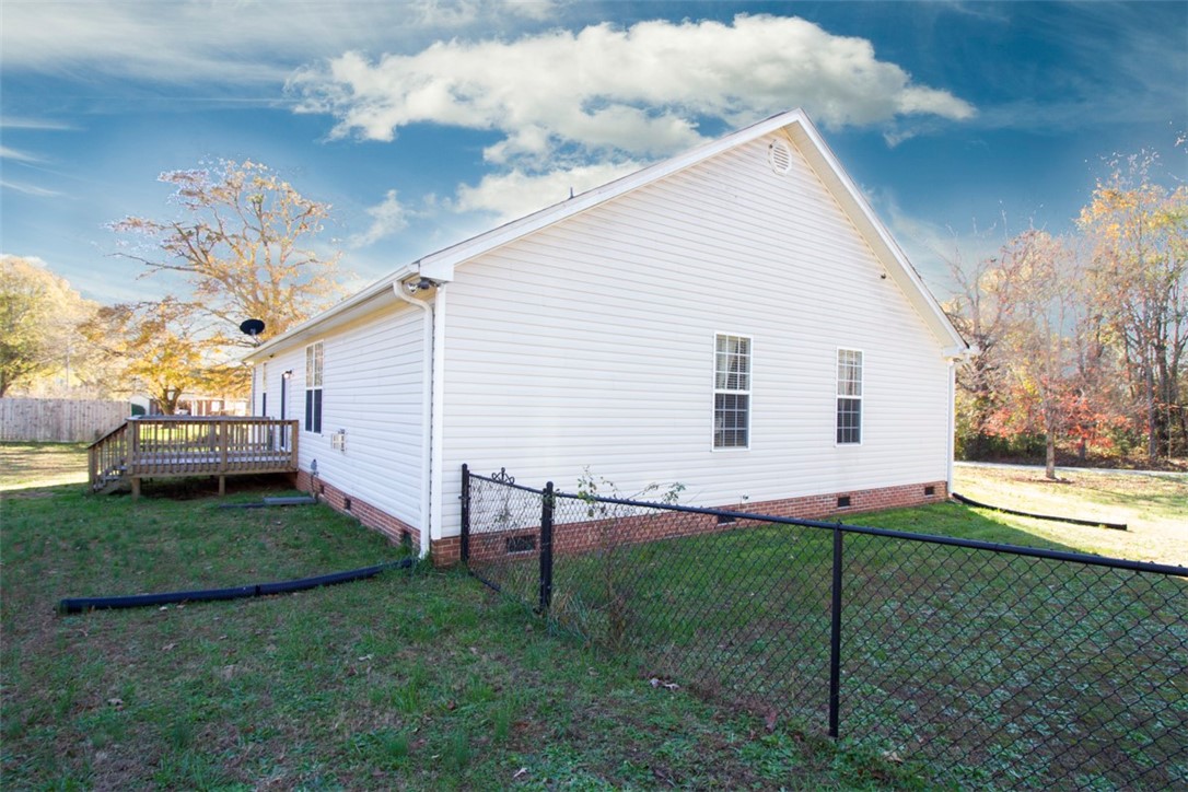 716 Blume Road Anderson, SC 29625 - Photo 17 of 49