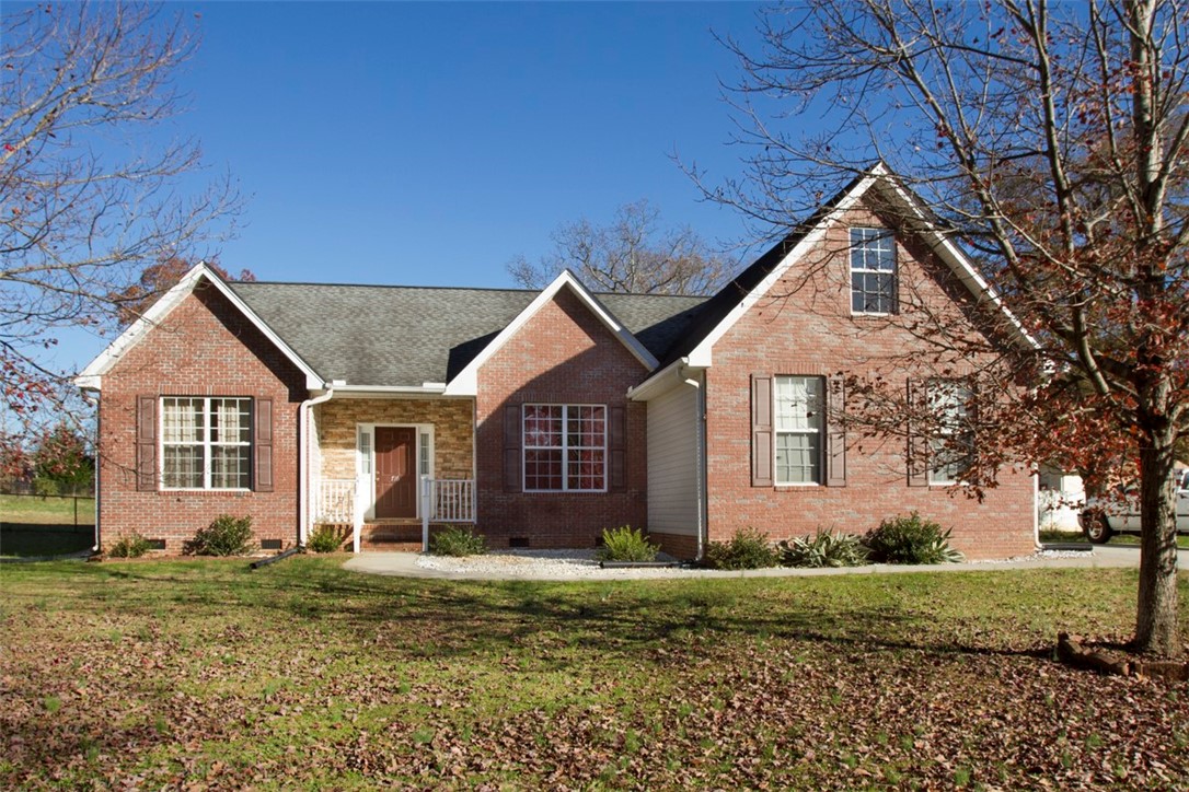 716 Blume Road Anderson, SC 29625 - Photo 3 of 49