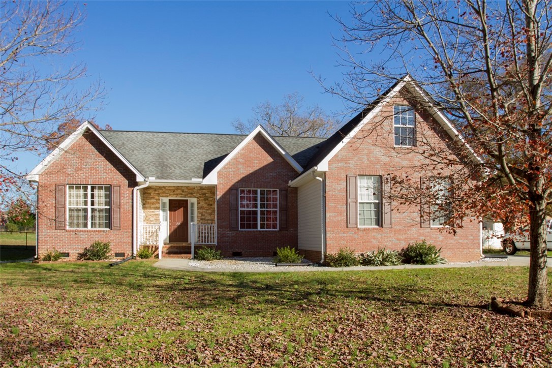 716 Blume Road Anderson, SC 29625 - Photo 4 of 49