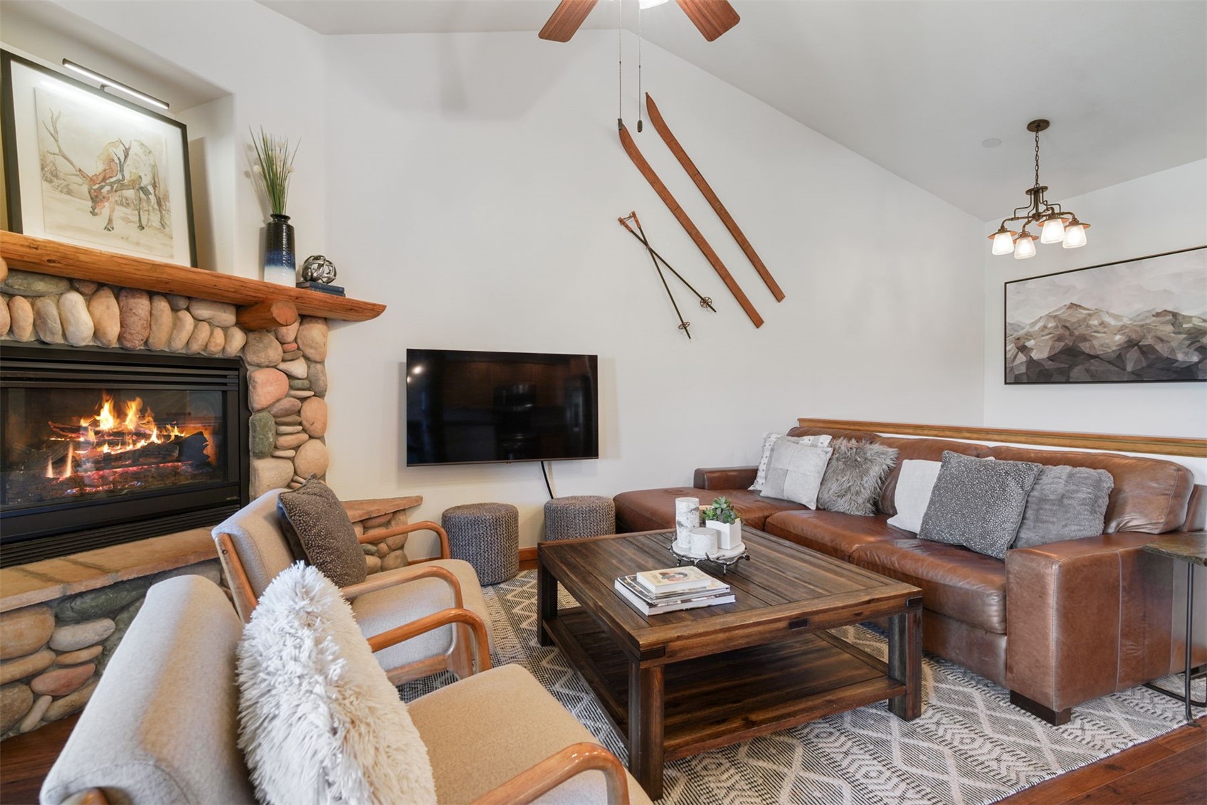 113 Lookout Ridge Drive, Unit 113 Dillon, CO 80435 - Photo 17 of 40 Gallery Image 17