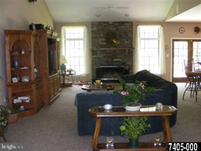 5105 Anderson Road Stewartstown, PA 17363 - Photo 5 of 25 Gallery Image 5