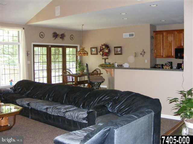 5105 Anderson Road Stewartstown, PA 17363 - Photo 6 of 25 Gallery Image 6