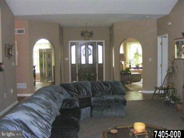 5105 Anderson Road Stewartstown, PA 17363 - Photo 7 of 25 Gallery Image 7