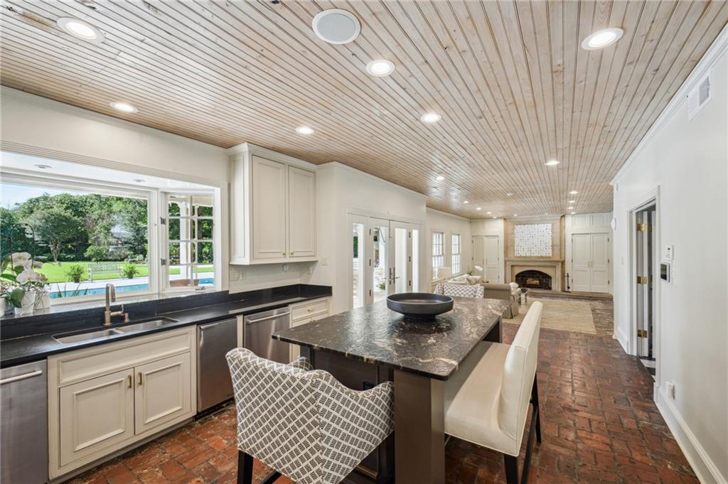 310 Citrus Road River Ridge, LA 70123 - Photo 16 of 60