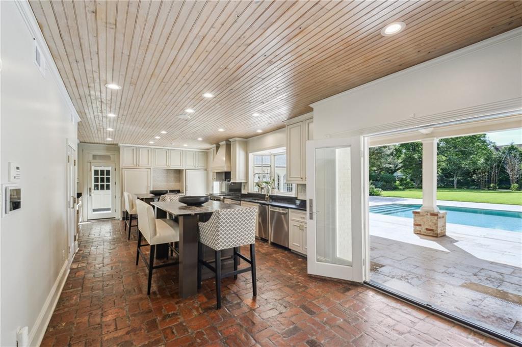 310 Citrus Road River Ridge, LA 70123 - Photo 17 of 60
