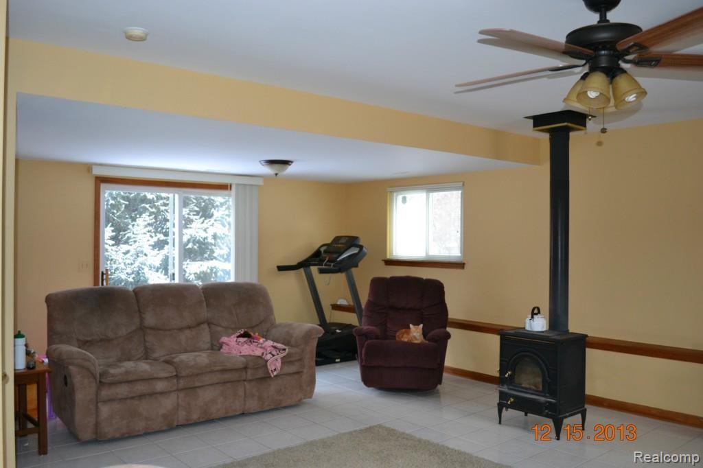 655 South Baldwin Road Oxford, MI 48371 - Photo 12 of 19 DSC_0149.jpg