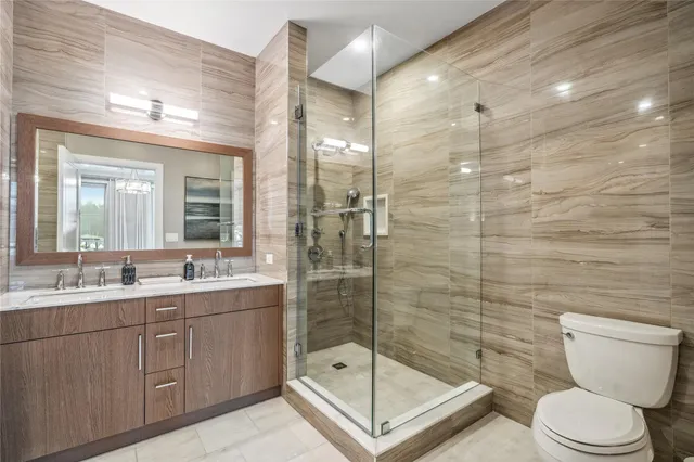 $1,450,000 | 100 Garvies Point Road, Unit 1126, Glen Cove, NY 11542