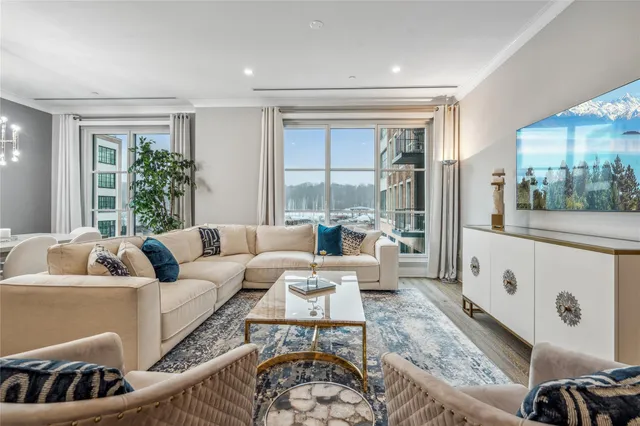 $1,450,000 | 100 Garvies Point Road, Unit 1126, Glen Cove, NY 11542