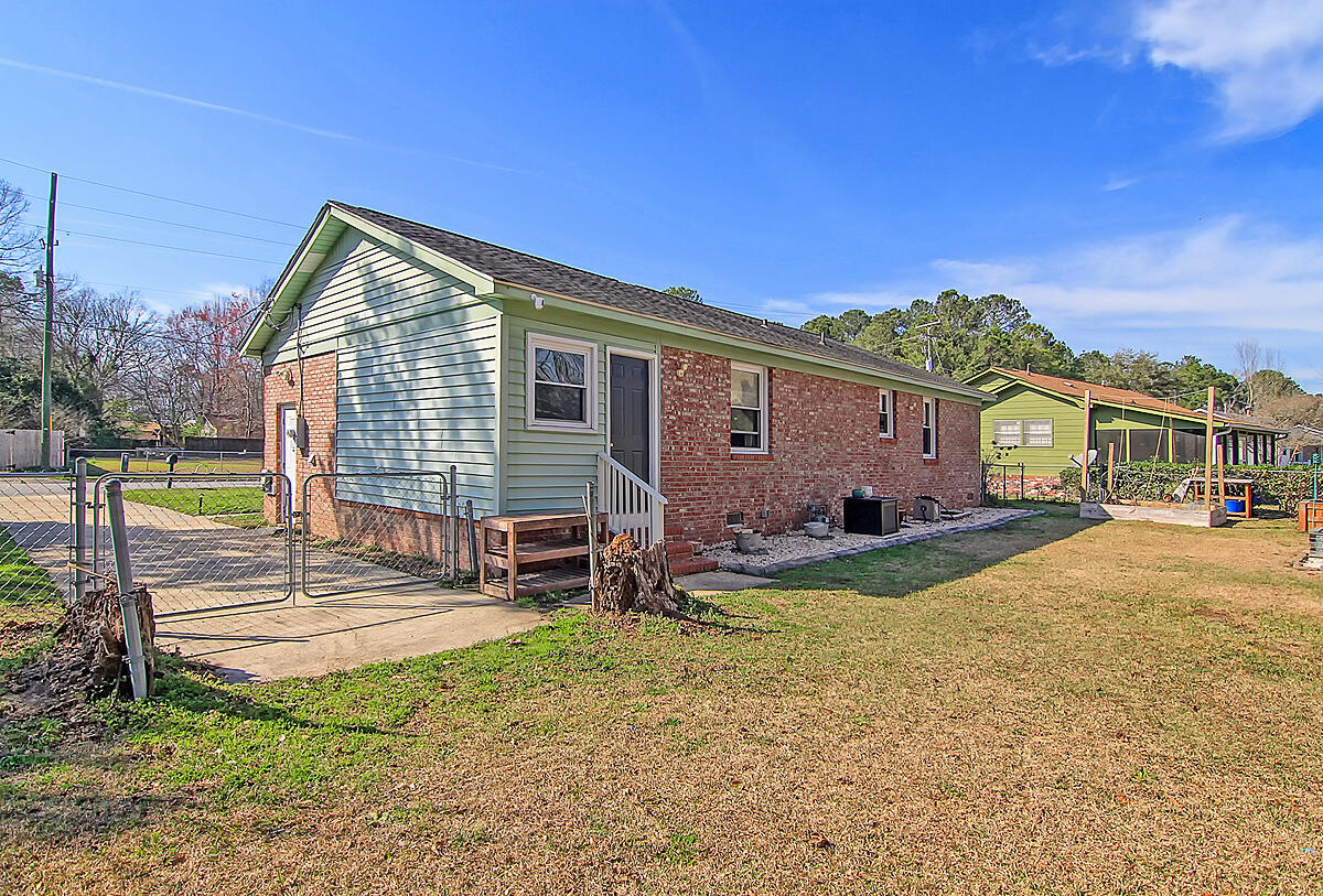 7644 Brandywine Road North Charleston, SC 29420 - Photo 29 of 32 CREM_7644 Brandywine_007