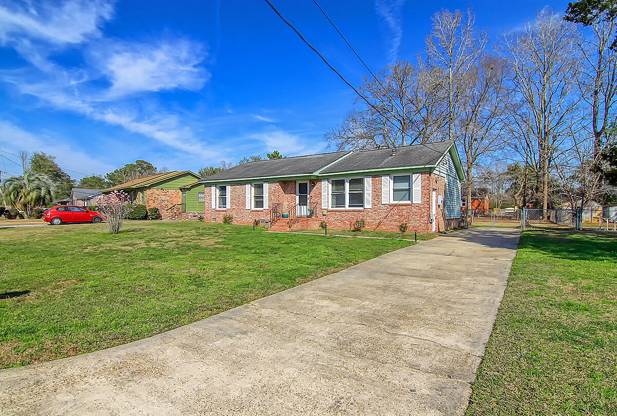 7644 Brandywine Road North Charleston, SC 29420 - Photo 3 of 32 CREM_7644 Brandywine_004