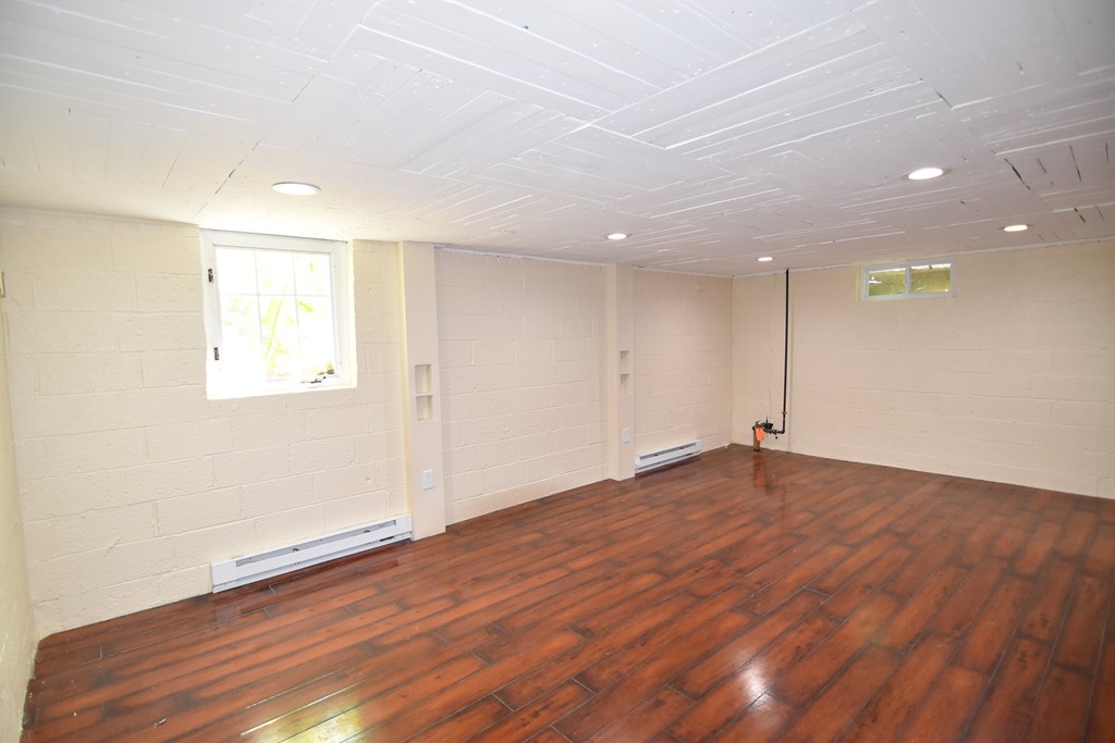 29 Maybrook Road Springfield, MA 01129 - Photo 25 of 30