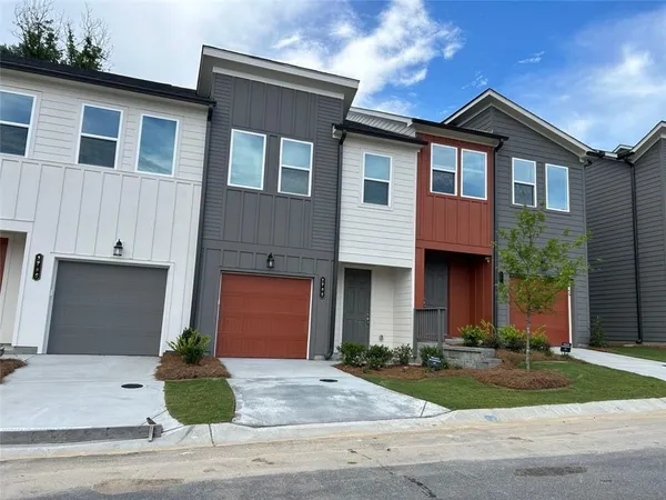 $2,800 | 1708 Gunnin Trace Northwest, Atlanta, GA 30318