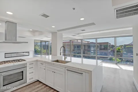 $1,650,000 | 7137 East Rancho Vista Drive, Unit 7008, Scottsdale, AZ 85251