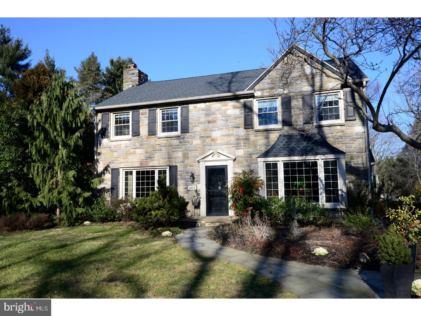 609 Wayfield Road Wynnewood, PA 19096 - Photo 1 of 24 Front Yard