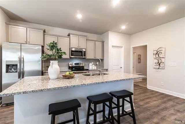 $429,427 | 759 Eagle Hts Drive, Maysville, GA 30558