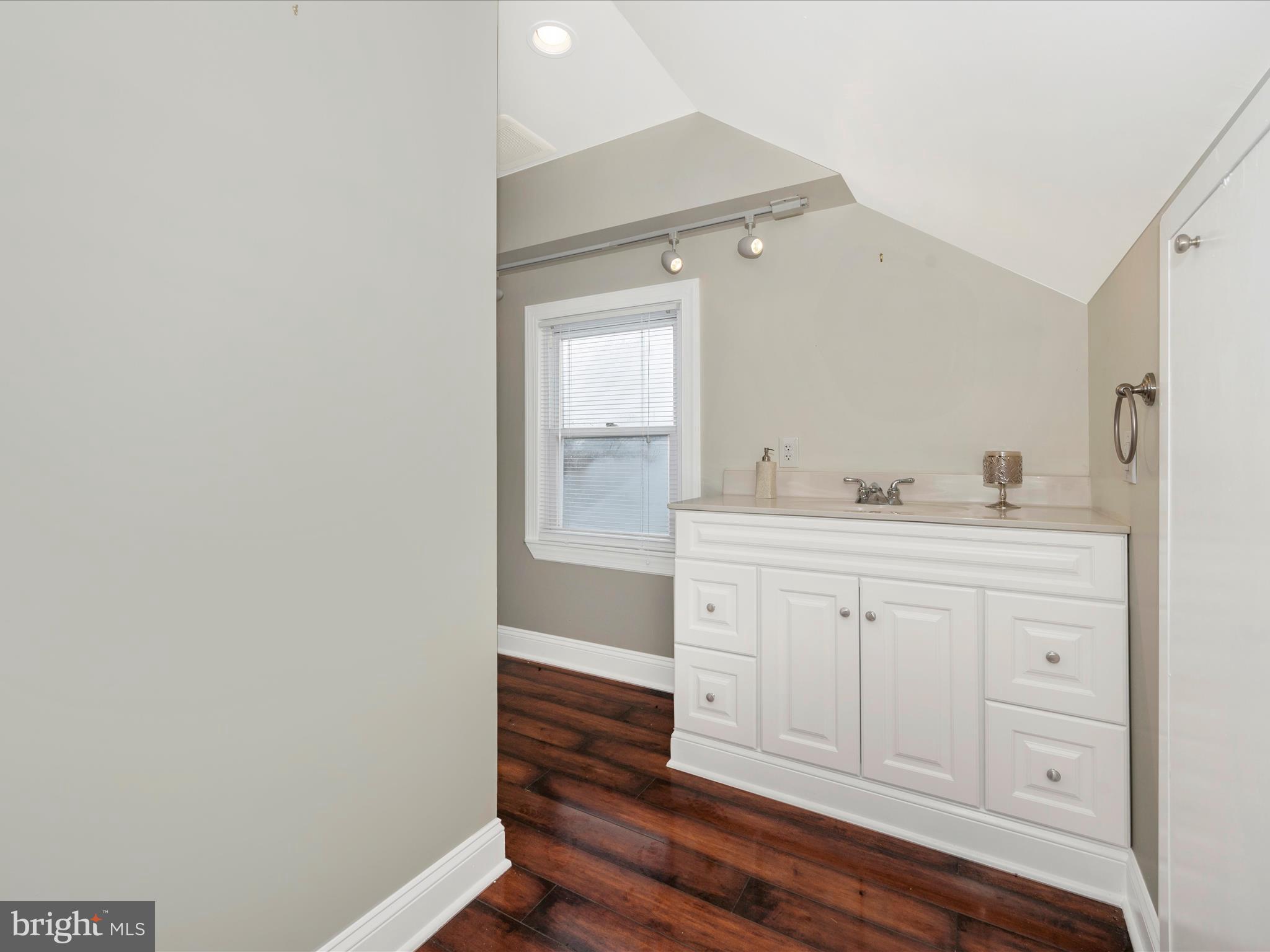 137 Devonshire Road Hagerstown, MD 21740 - Photo 15 of 41 a spacious bathroom with a sink mirror and vanity