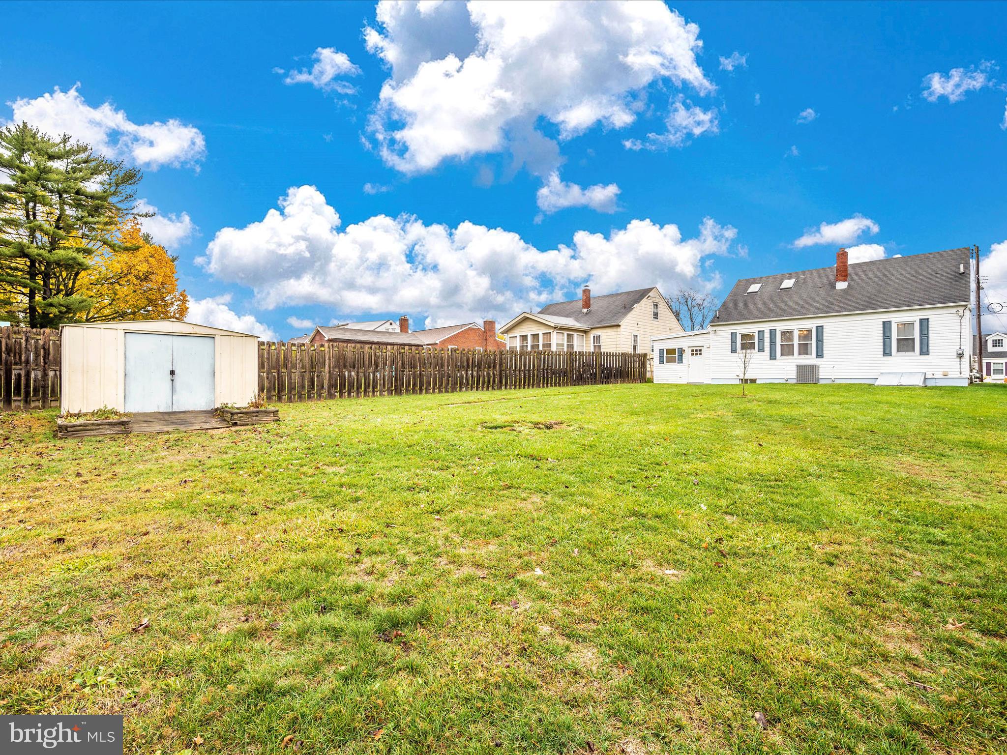 137 Devonshire Road Hagerstown, MD 21740 - Photo 39 of 41 a view of a house with a big yard