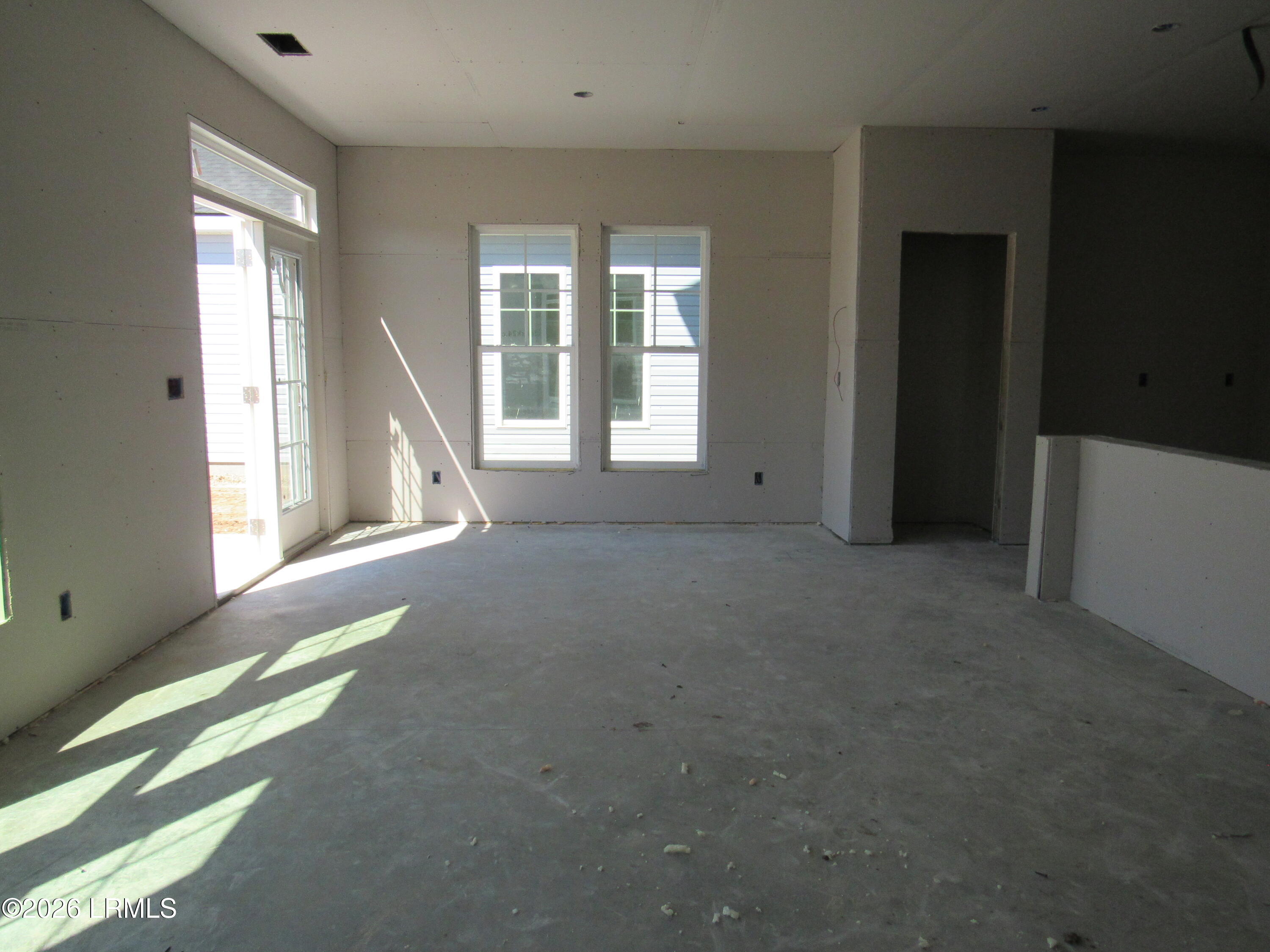689 Sawmill Road Hardeeville, SC 29927 - Photo 4 of 7 dining area