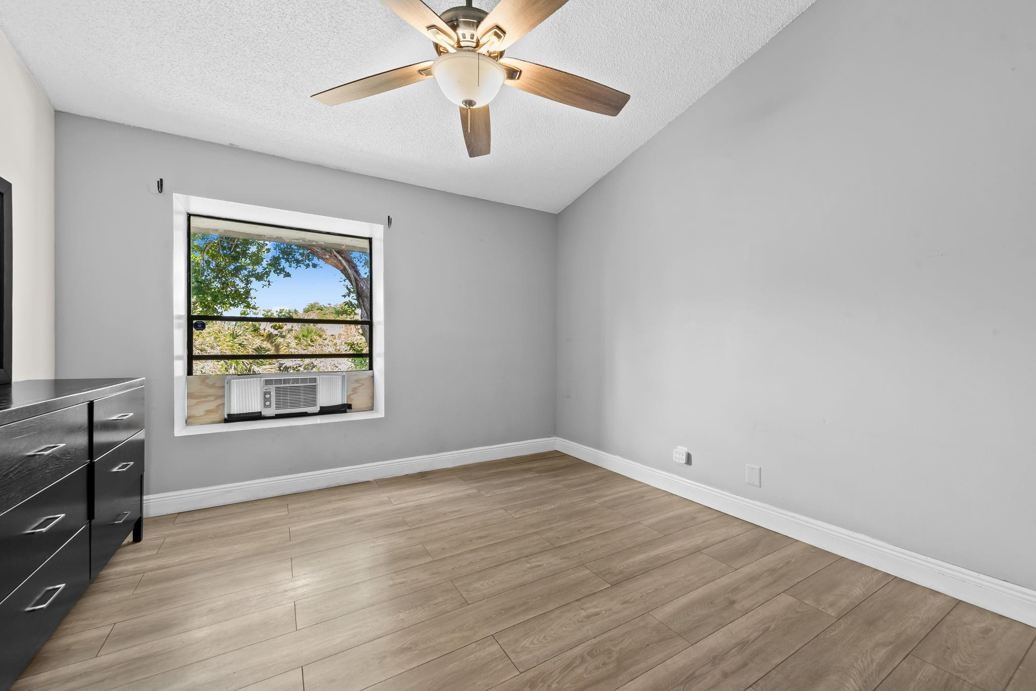 4902 Northwest 82nd Avenue, Unit 2001 Fort Lauderdale, FL 33351 - Photo 16 of 23 Photo 16