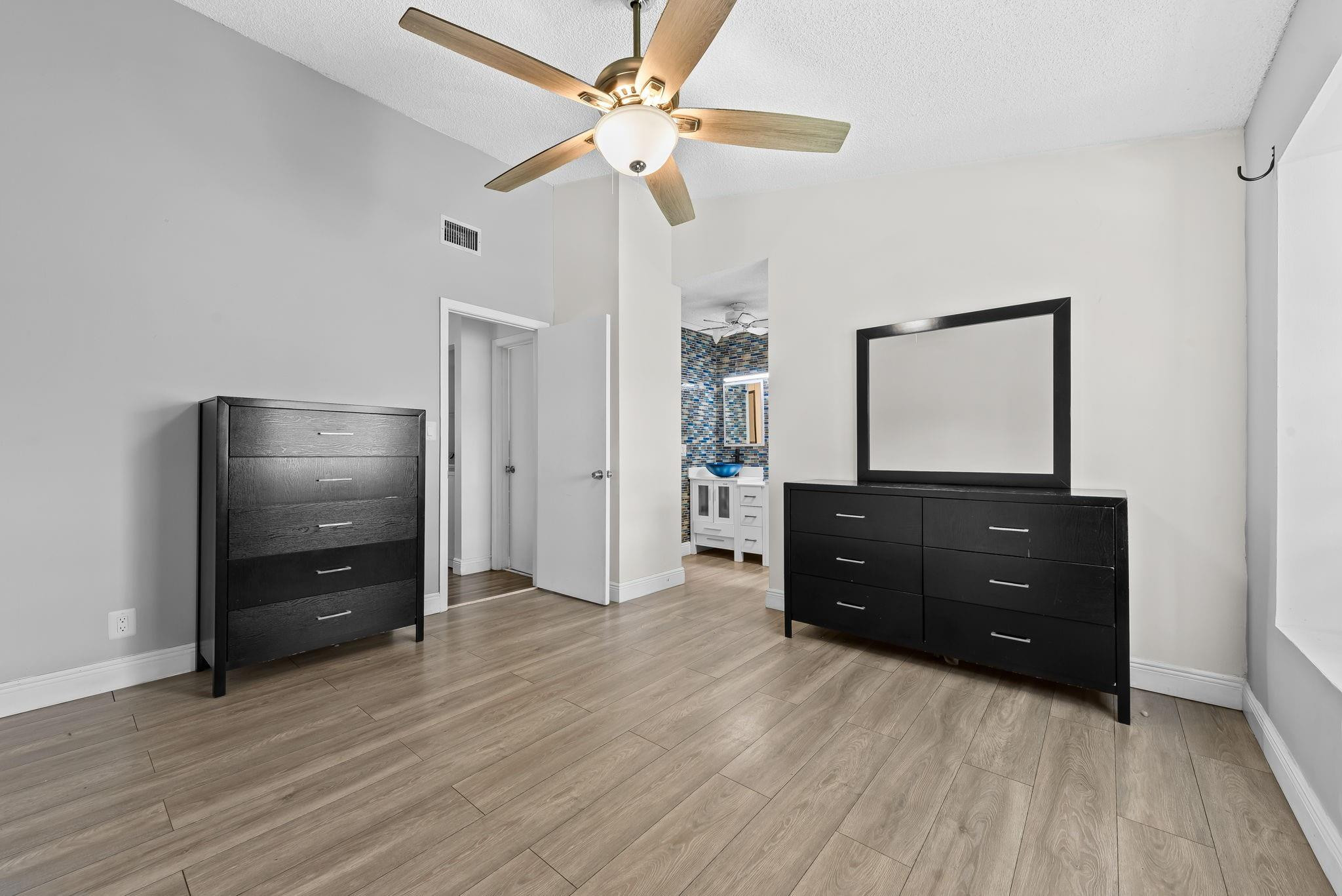 4902 Northwest 82nd Avenue, Unit 2001 Fort Lauderdale, FL 33351 - Photo 17 of 23 Photo 17