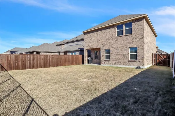 $2,400 | 3328 Perman Drive, Forney, TX 75126