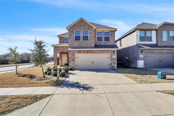 $2,400 | 3328 Perman Drive, Forney, TX 75126