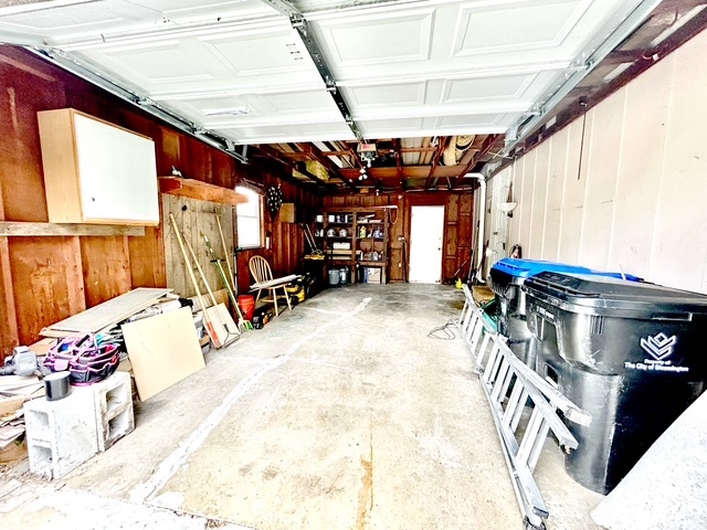 813 Reinthaler Road Bloomington, IL 61701 - Photo 22 of 23 Gallery Image 22