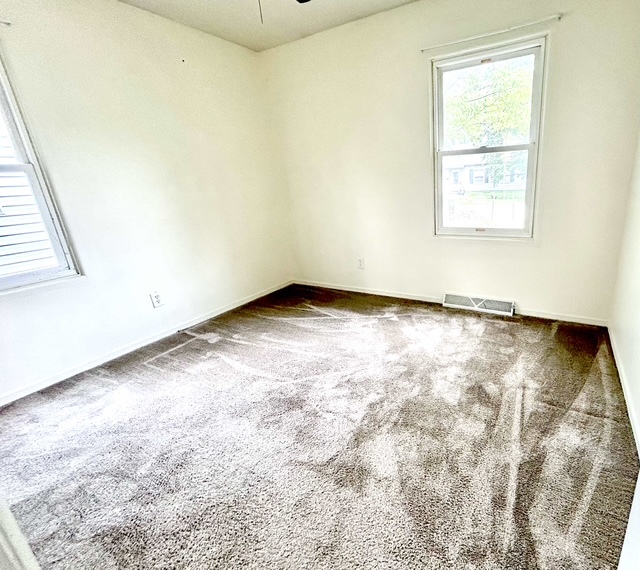813 Reinthaler Road Bloomington, IL 61701 - Photo 9 of 23 Gallery Image 9