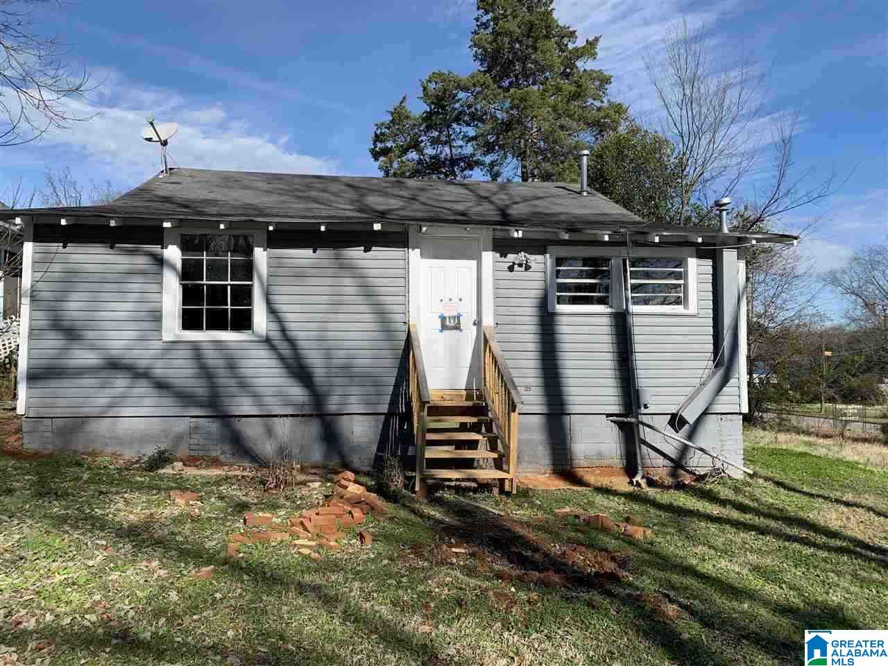 2809 Dowell Avenue Southwest Birmingham, AL 35211 - Photo 2 of 12