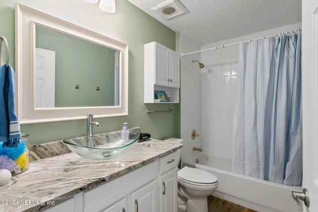 a view of a basketball court