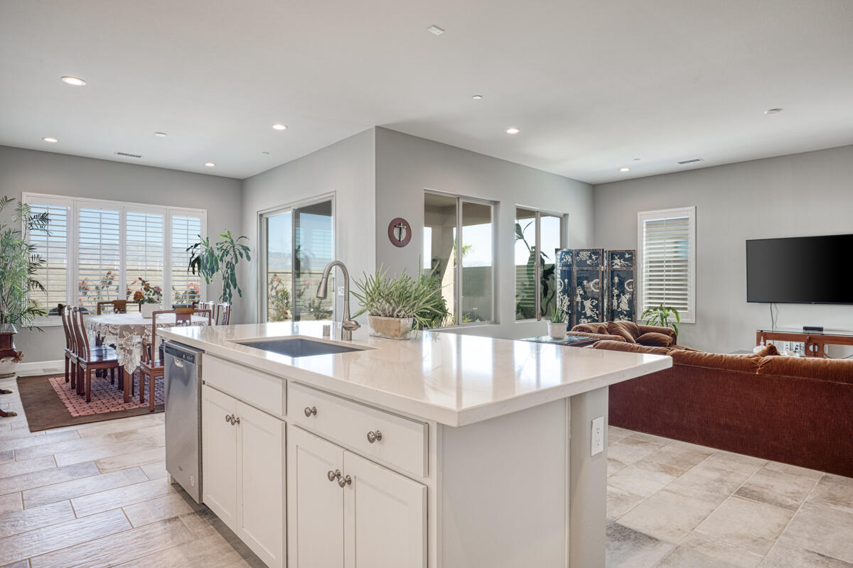 86 Prosecco Rancho Mirage, CA 92270 - Photo 12 of 71 17