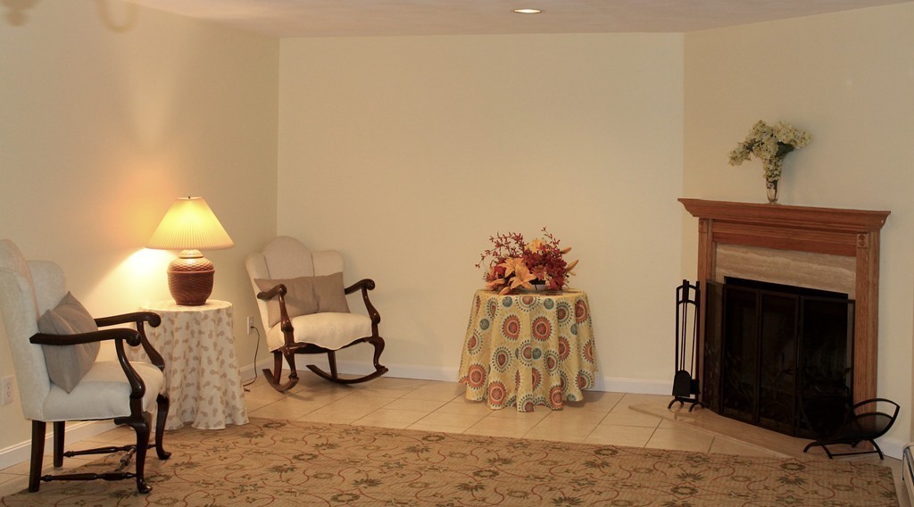 61 Line Road Reading, MA 01867 - Photo 5 of 10 Gallery Image 5
