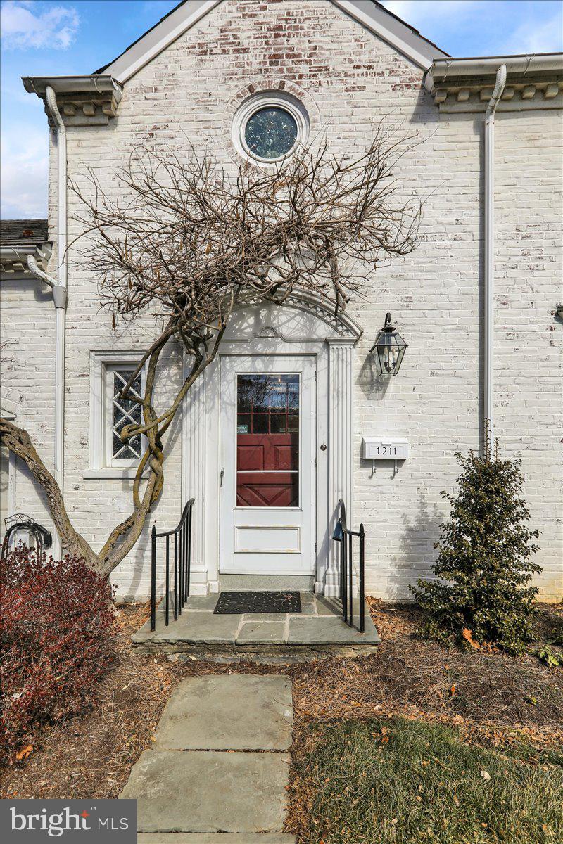 1211 Hillcrest Road Lancaster, PA 17603 - Photo 8 of 62 Gallery Image 8
