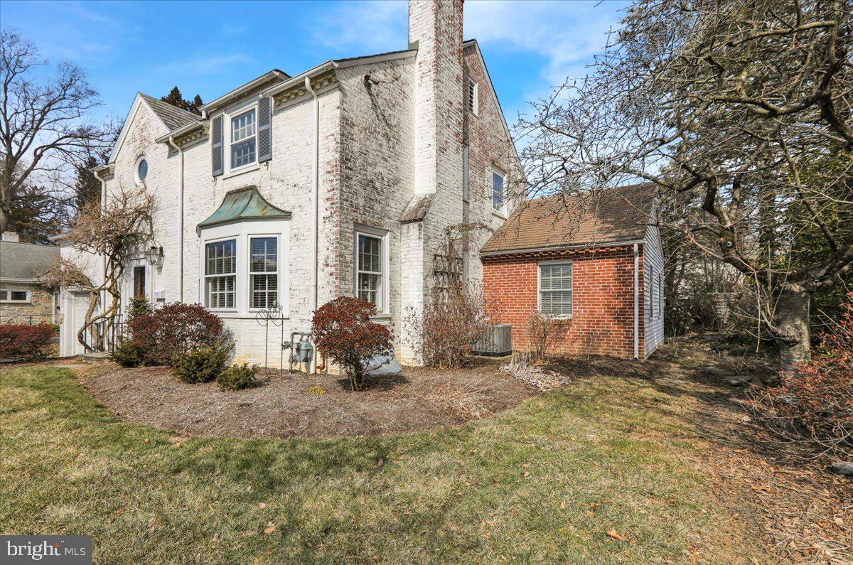 1211 Hillcrest Road Lancaster, PA 17603 - Photo 9 of 62 Gallery Image 9