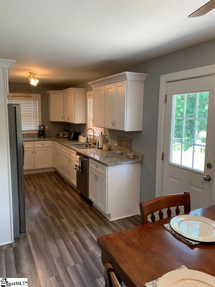 220 State Rd S-39-127 Liberty, SC 29657 - Photo 11 of 23