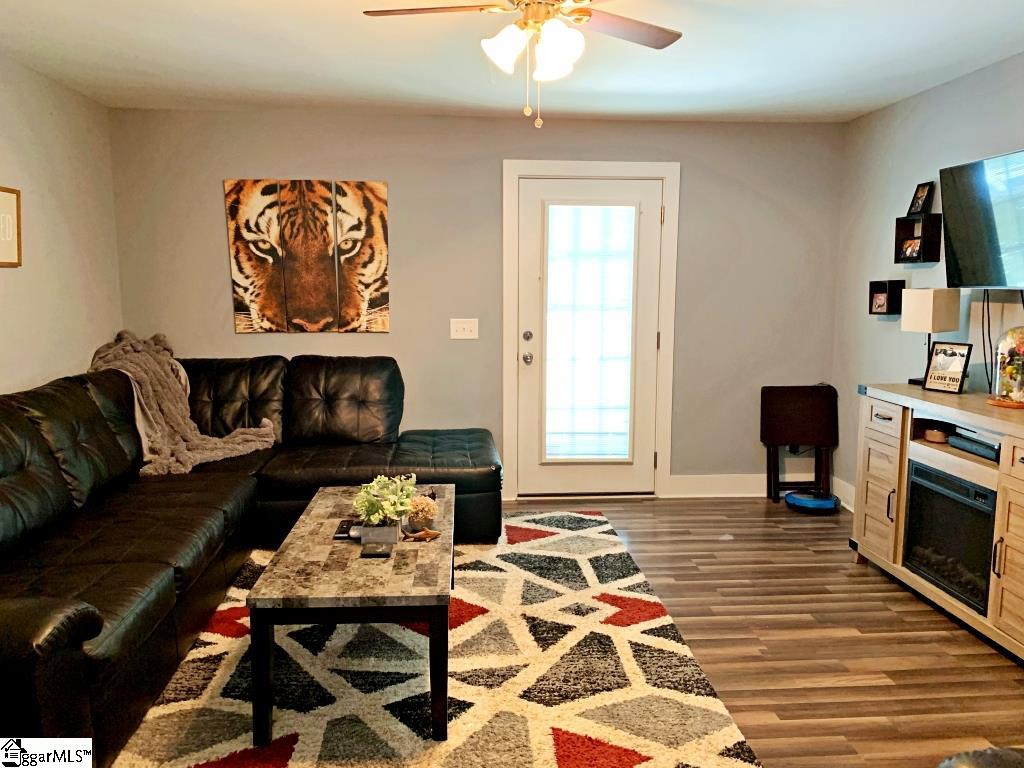 220 State Rd S-39-127 Liberty, SC 29657 - Photo 5 of 23