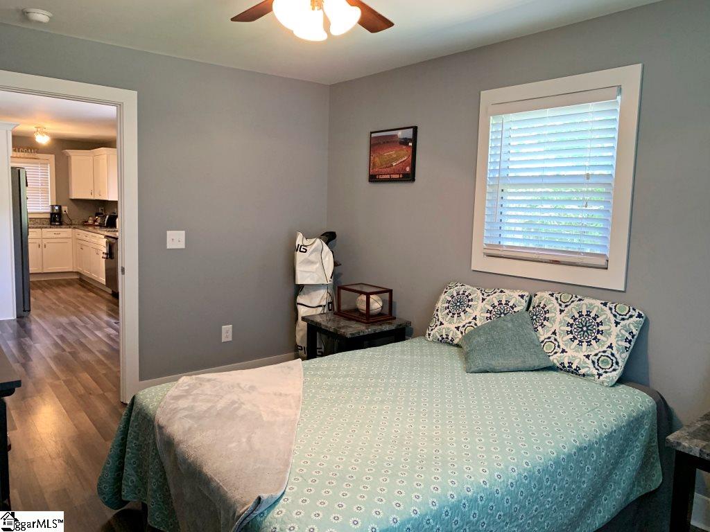 220 State Rd S-39-127 Liberty, SC 29657 - Photo 10 of 23