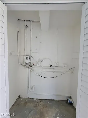 a view of a room with an empty space