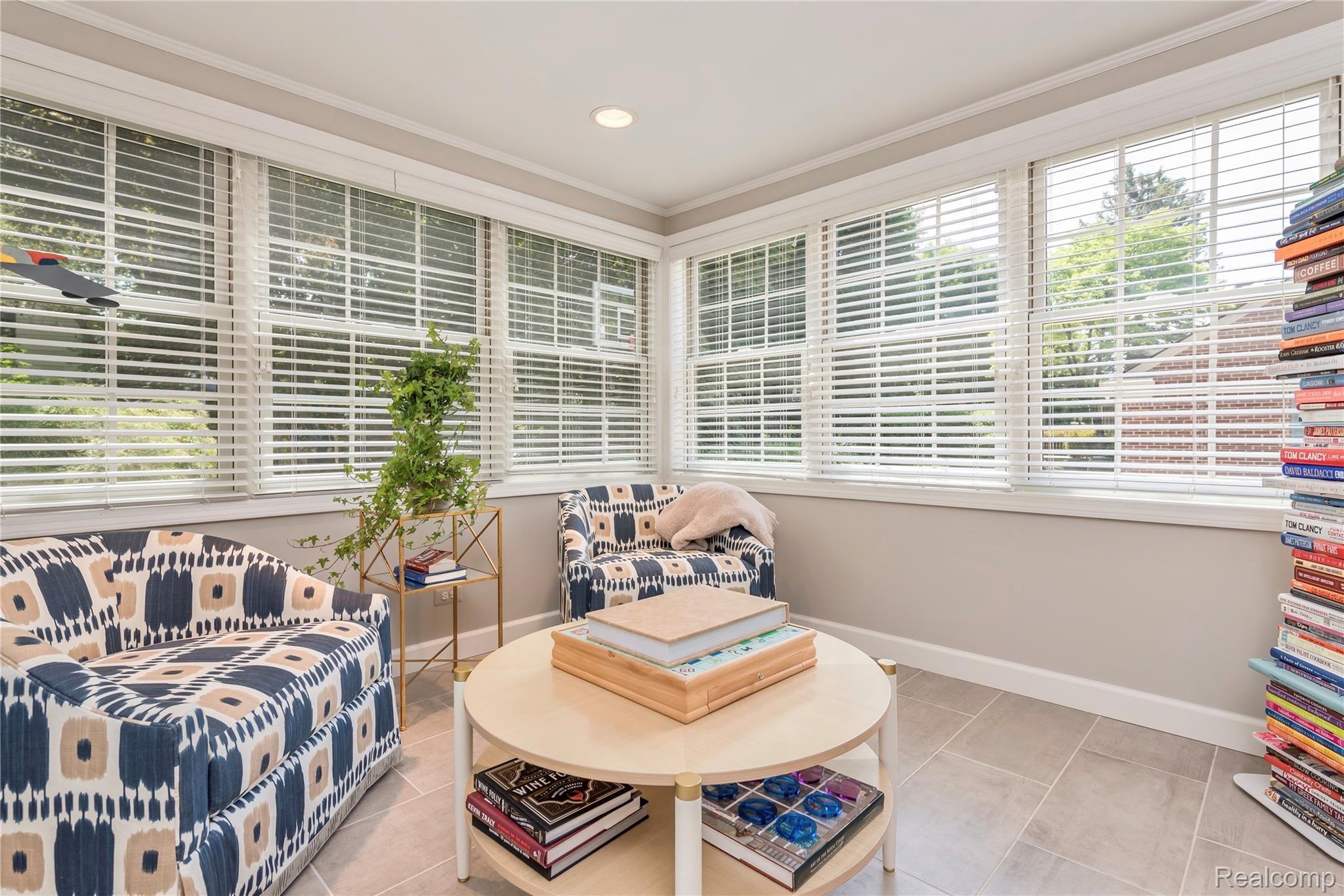 470 Lahser Road Bloomfield Hills, MI 48301 - Photo 8 of 26 All season sun room